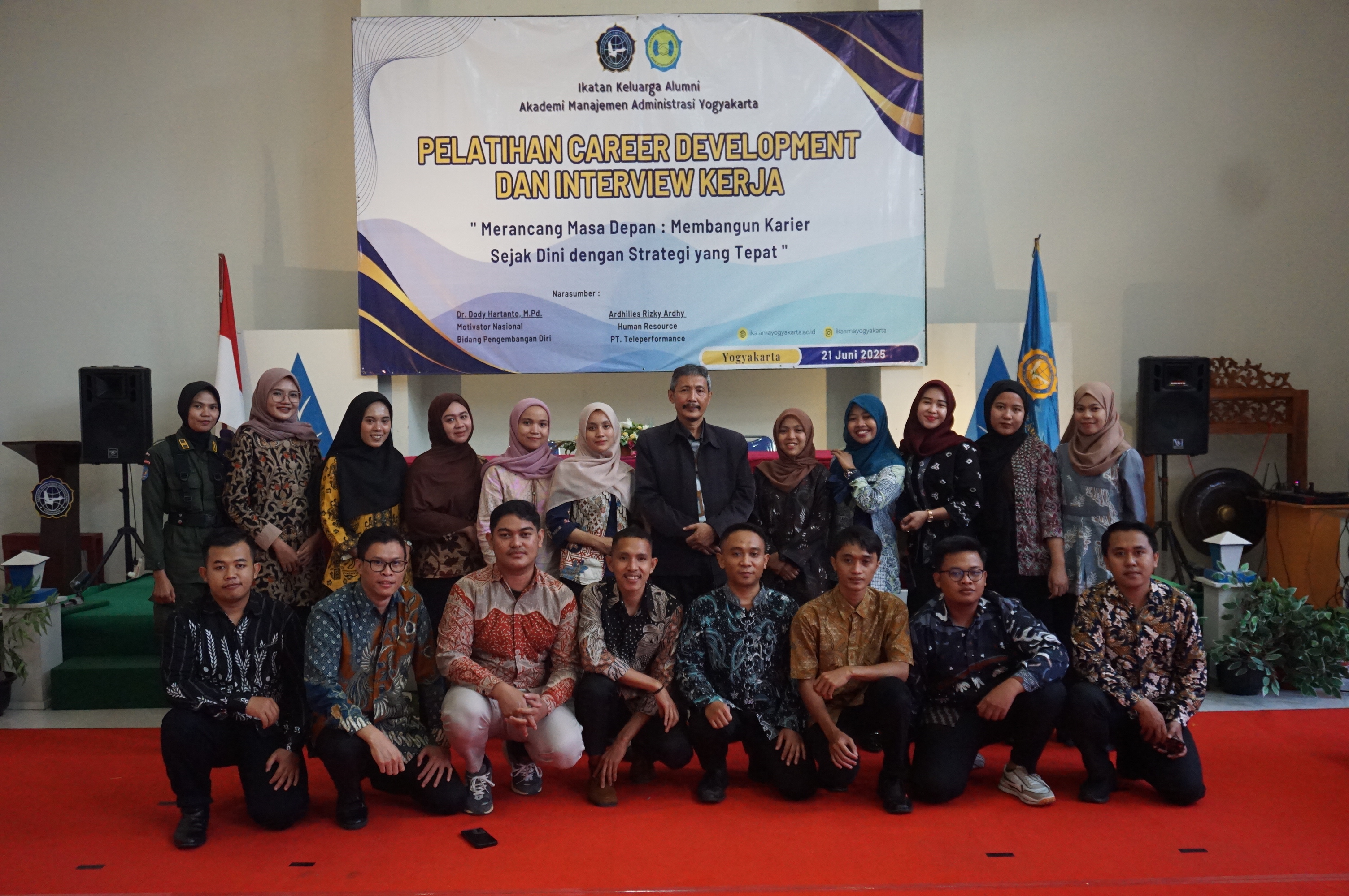Pelatihan Career Development dan Interview Kerja